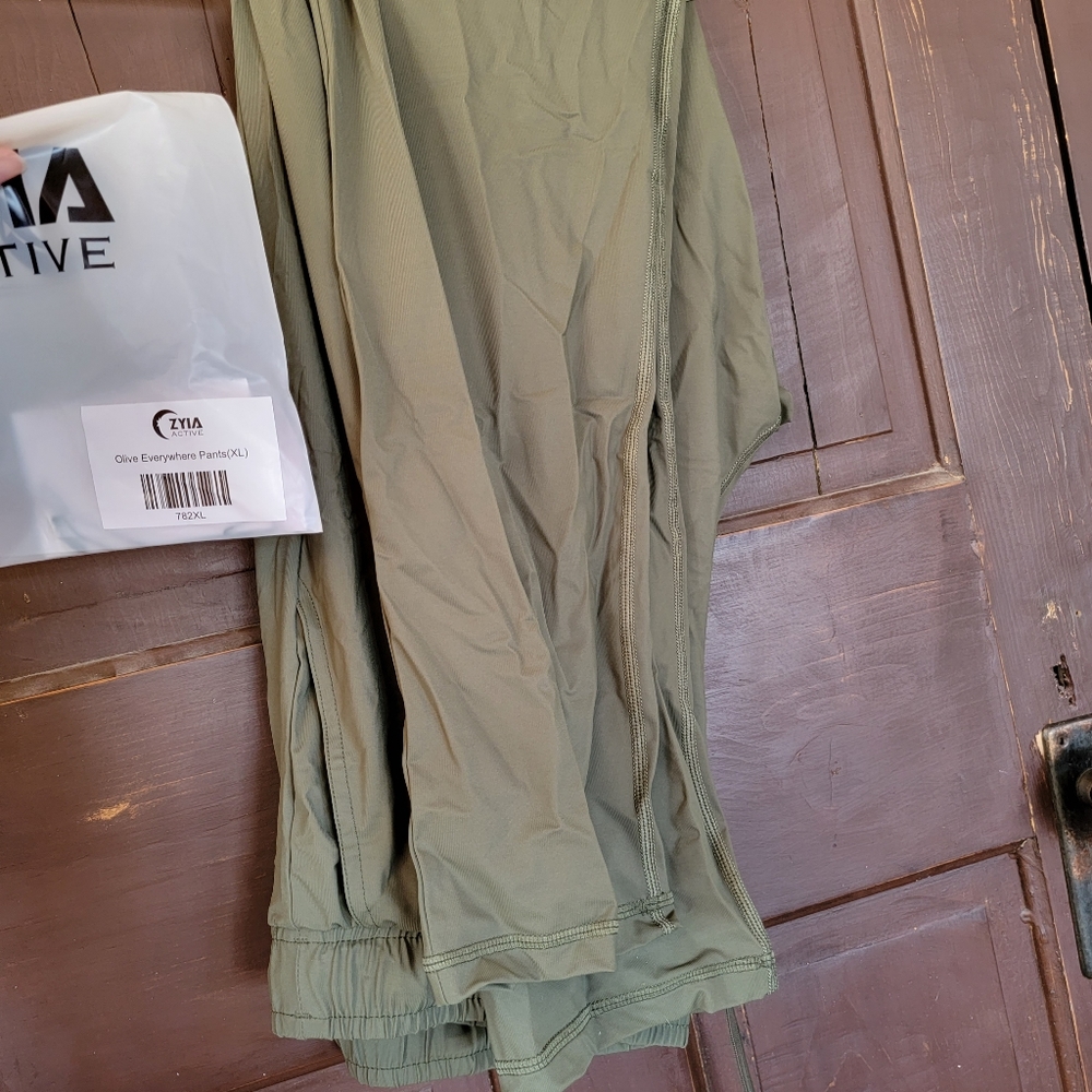 Zyia XL